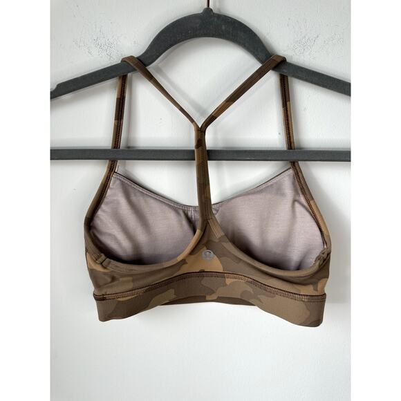 Lululemon Flow Y Bra Nulu *Light Support, Camo Size 2 - Picture 3 of 7